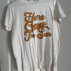 Carly Jean Los Angeles CJLA Basic Graphic Tee